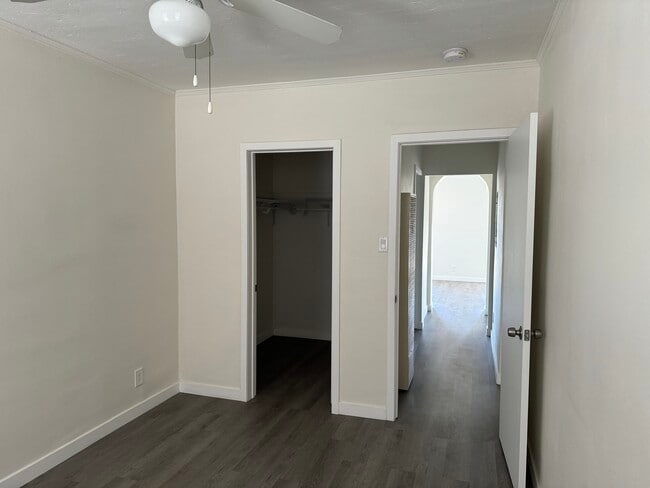 Building Photo - 15th Street