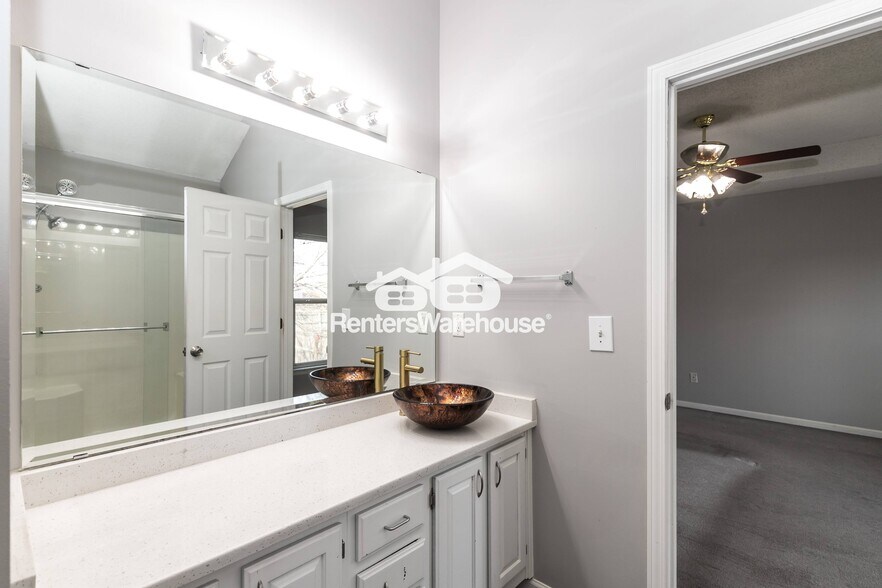 Building Photo - 12523 Logan