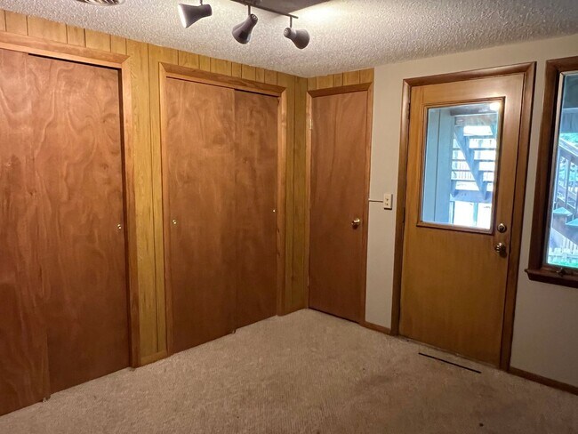 Building Photo - 3511 E Cinnamon Pl