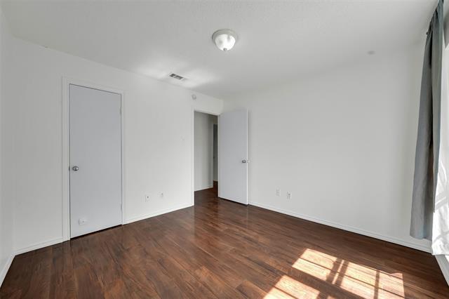 Building Photo - 1809 Trowbridge St