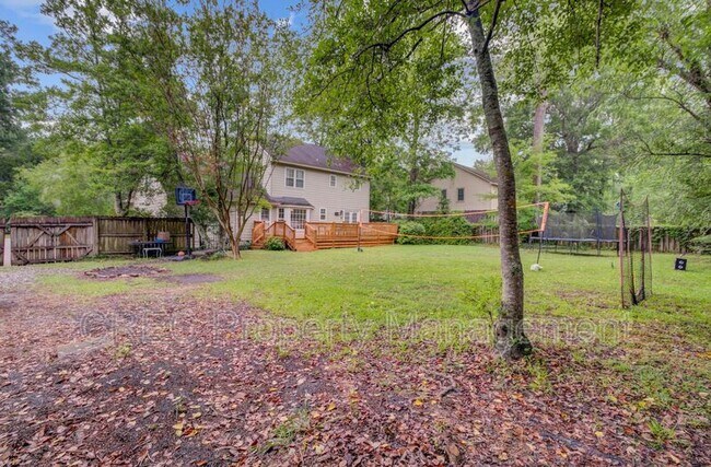 Building Photo - 109 Fort St