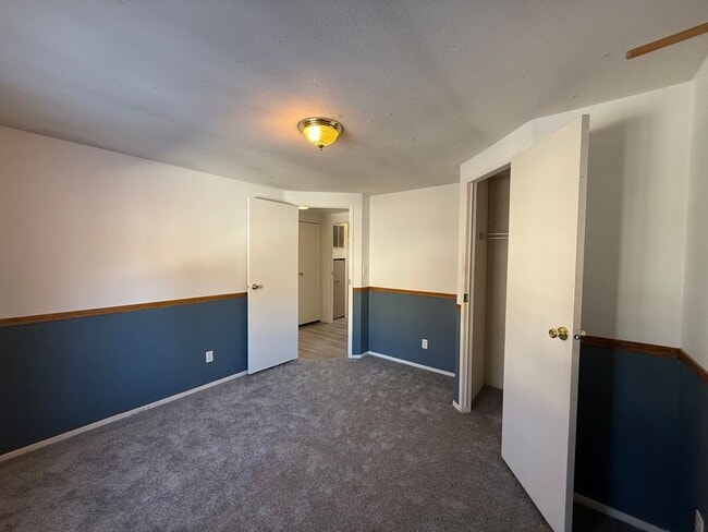 Building Photo - Beautiful mountain home now available in Kamas, UT