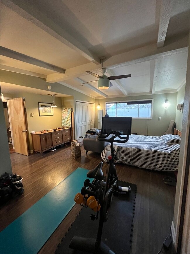 Building Photo - 4-Bedroom 3-Bathroom Home in Springfield