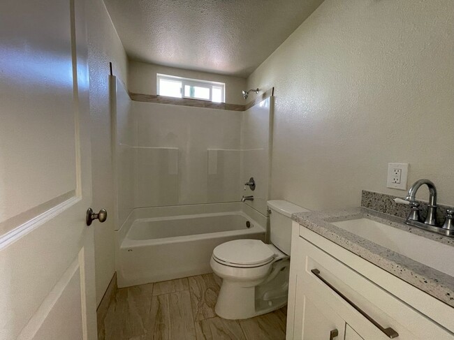 Building Photo - 7981 Moss Landing Rd