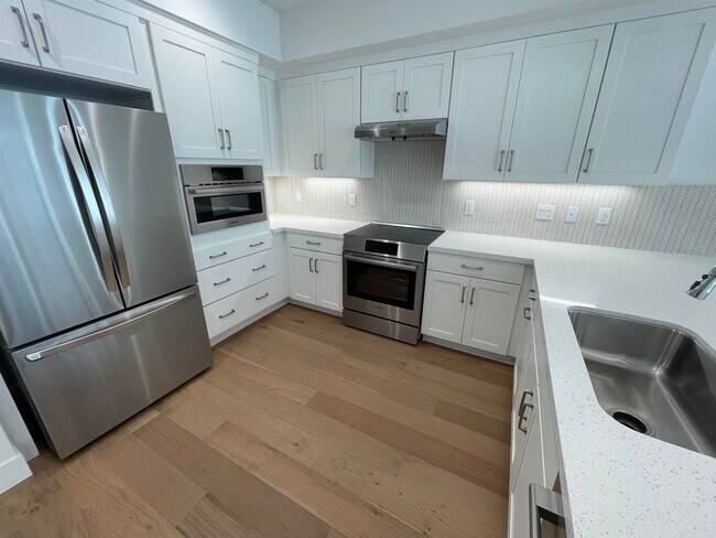 Building Photo - 5708 Melon Ct