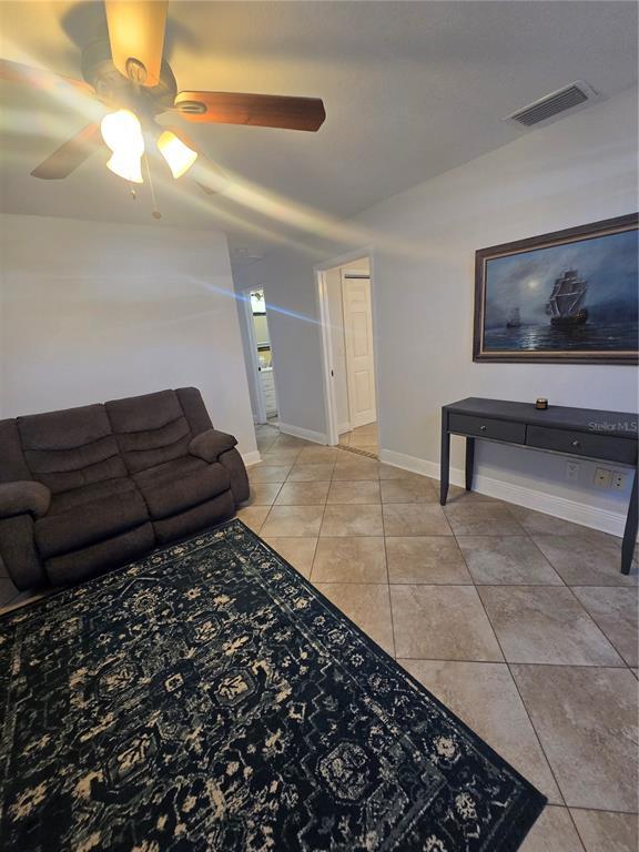 Building Photo - 3918 W Robson St