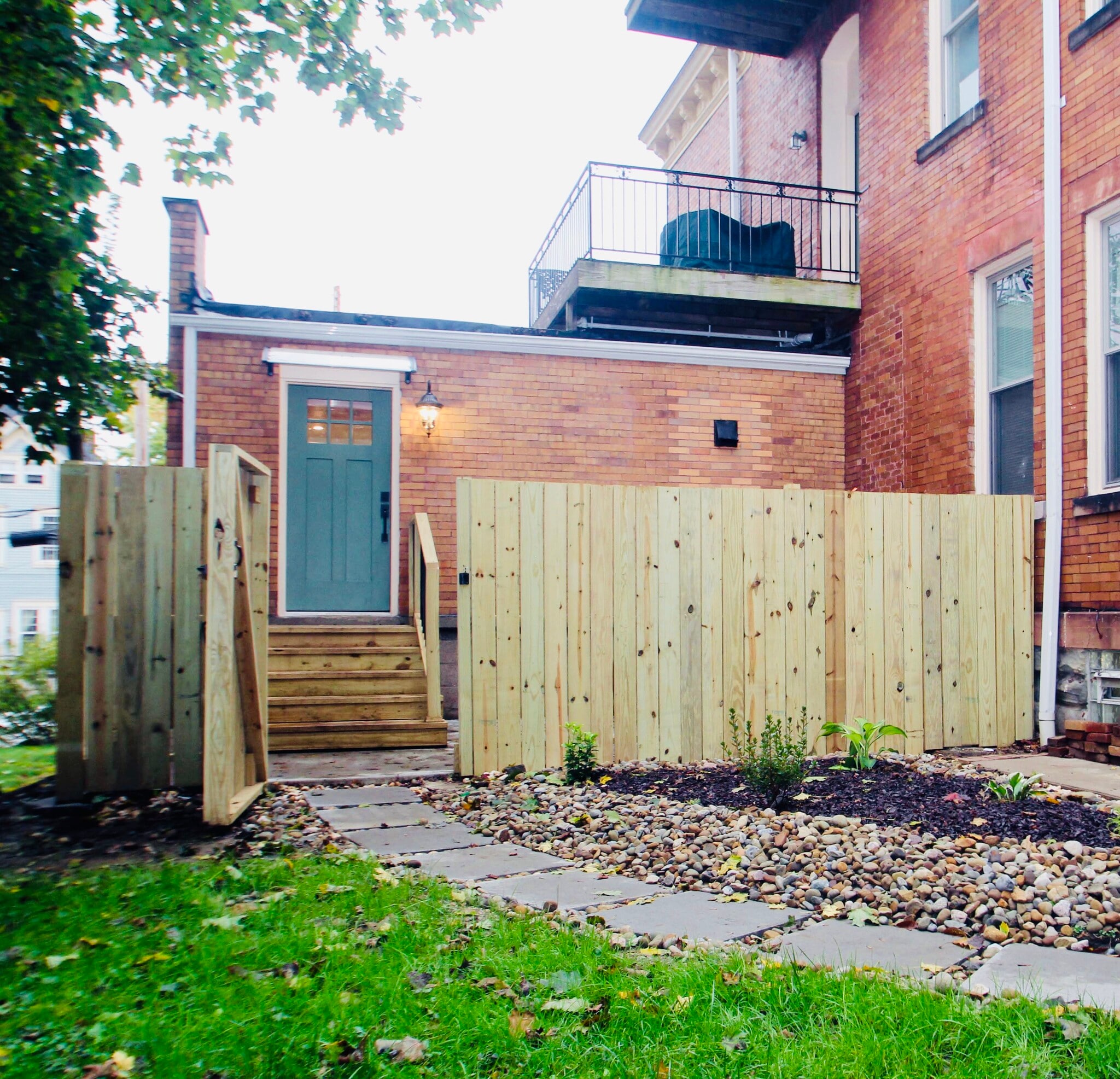 Building Photo - 480 Orchard Ave