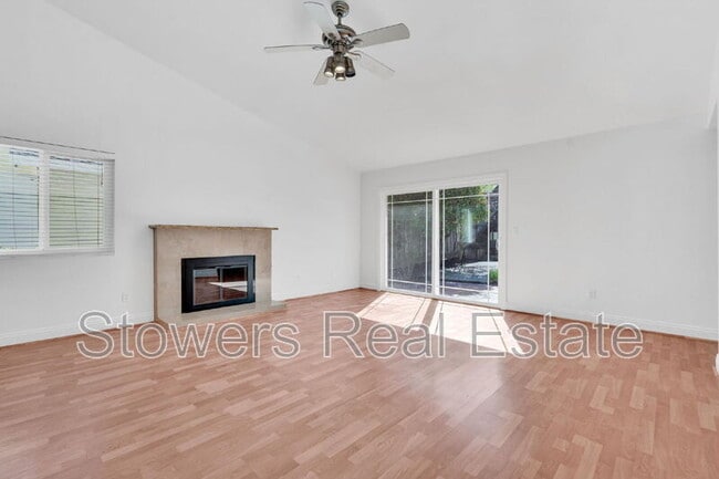 Building Photo - 2940 Sombrero Cir