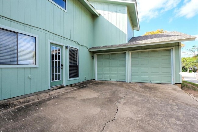 Building Photo - 3222 Tamarron Blvd