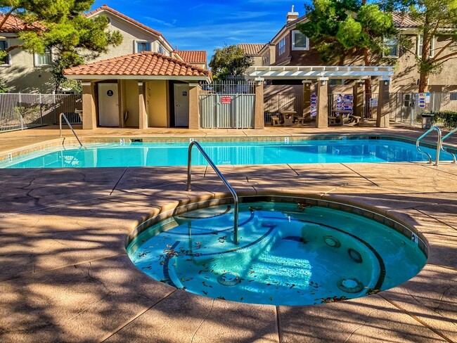 Building Photo - "Charming Las Vegas Retreat: 2-Bed Oasis o...