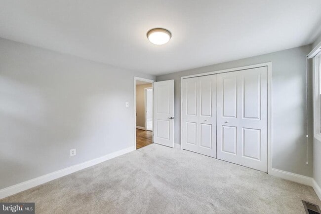 Building Photo - 13704 Beret Pl