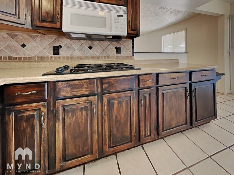 Building Photo - 4520 N 53rd Ave