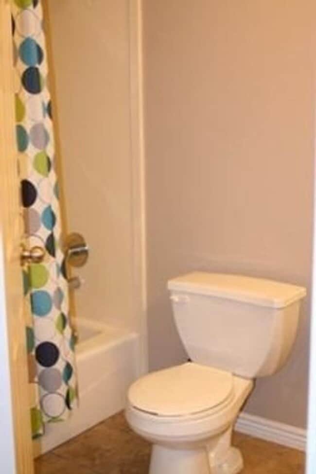 Building Photo - Beautiful 6 Bed 3 bath in Springville!!