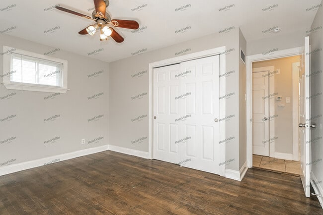 Building Photo - 118 Martigney Dr