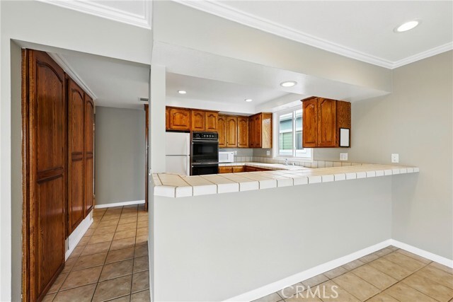 Building Photo - 5012 Seashore Dr
