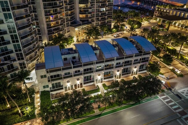 Building Photo - 400 Alton Rd