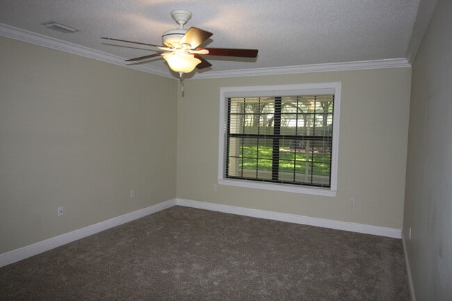 Building Photo - 6 Kimbrough Rd