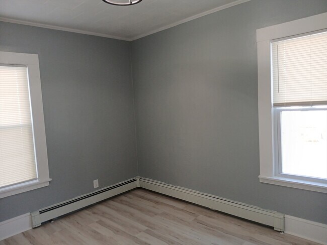 Building Photo - 599 Cottage St