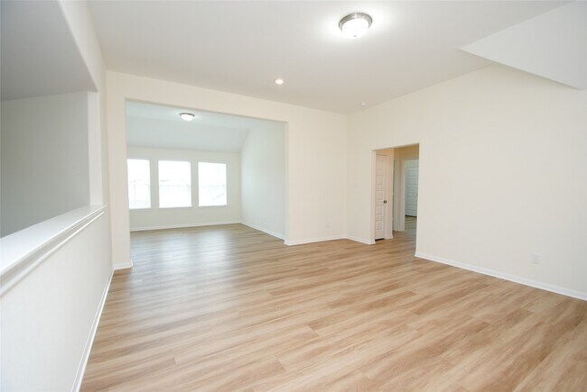 Building Photo - 26806 Skylark Blf Trl