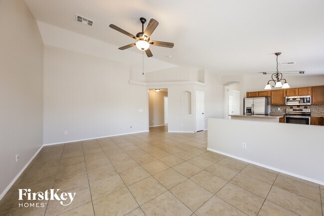 Building Photo - 10634 W Pima St