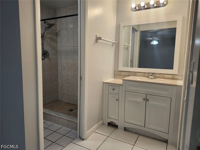 Building Photo - 1901 SE 15th Pl