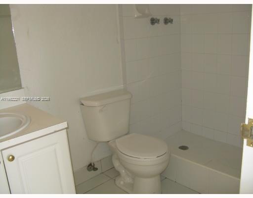 Building Photo - 5100 SW 41st St