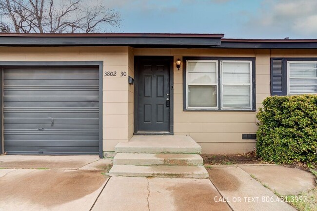 Building Photo - Adorable 3/2 Close to Texas Tech!