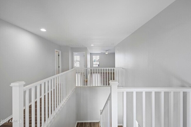 Building Photo - 7135 W Rancho Dr