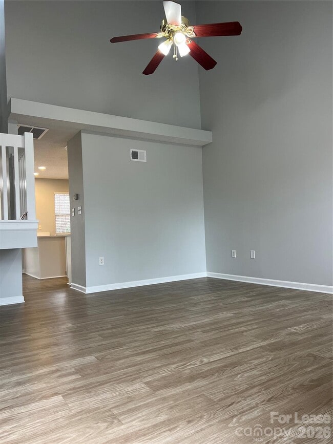 Building Photo - 7667 Petrea Ln