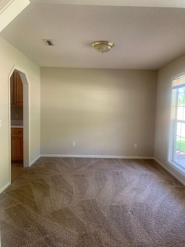 Building Photo - 117 Britt Dr