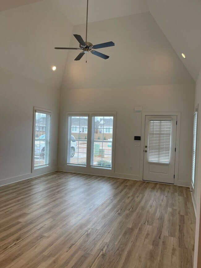 Primary Photo - 2BR TWIN HOME IN OPELIKA