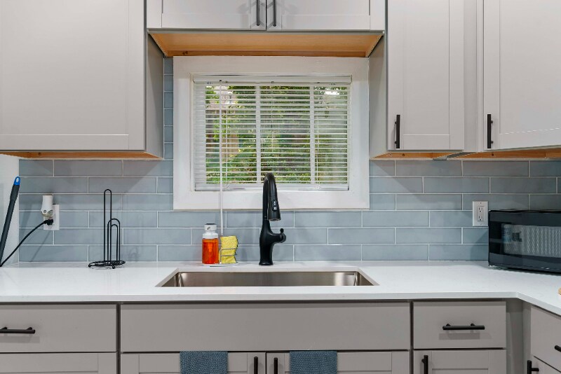 Building Photo - 412 Harwood St