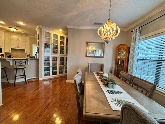 Building Photo - Beautiful home in Lake Park