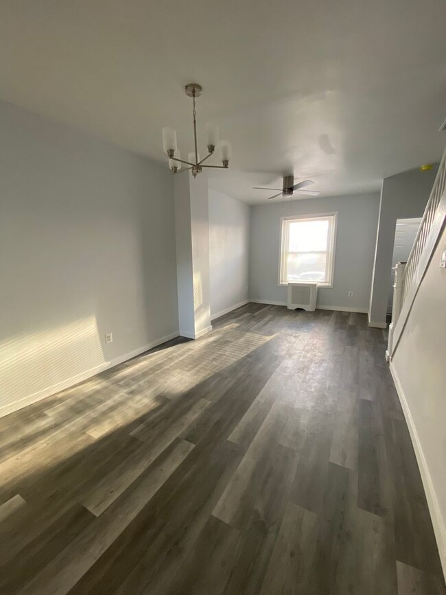 Building Photo - Section 8 Welcome! Newly renovated three bedroom, one bath