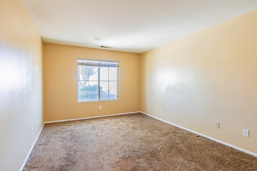 Building Photo - 64310 Appalachian St