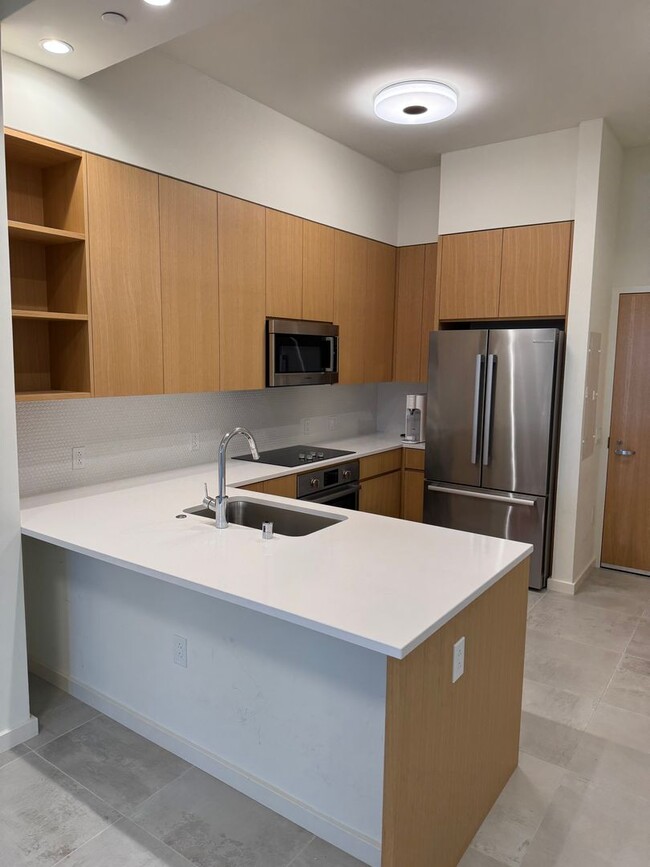 Building Photo - Sky Ala Moana West 1 bedroom, 1 bathroom l...