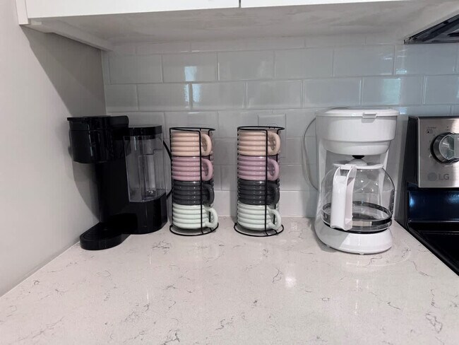 Building Photo - 1249 Kinsmoor Ave