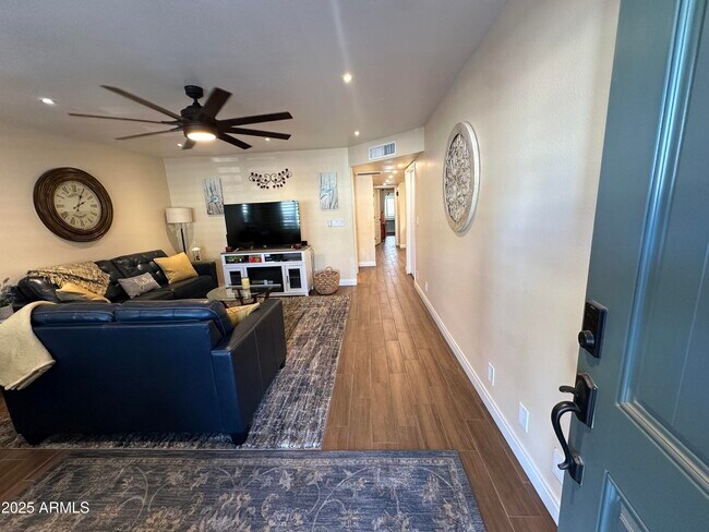 Building Photo - 4328 E Capri Ave