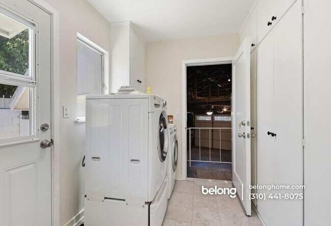 Building Photo - 4701 Don Porfirio Pl