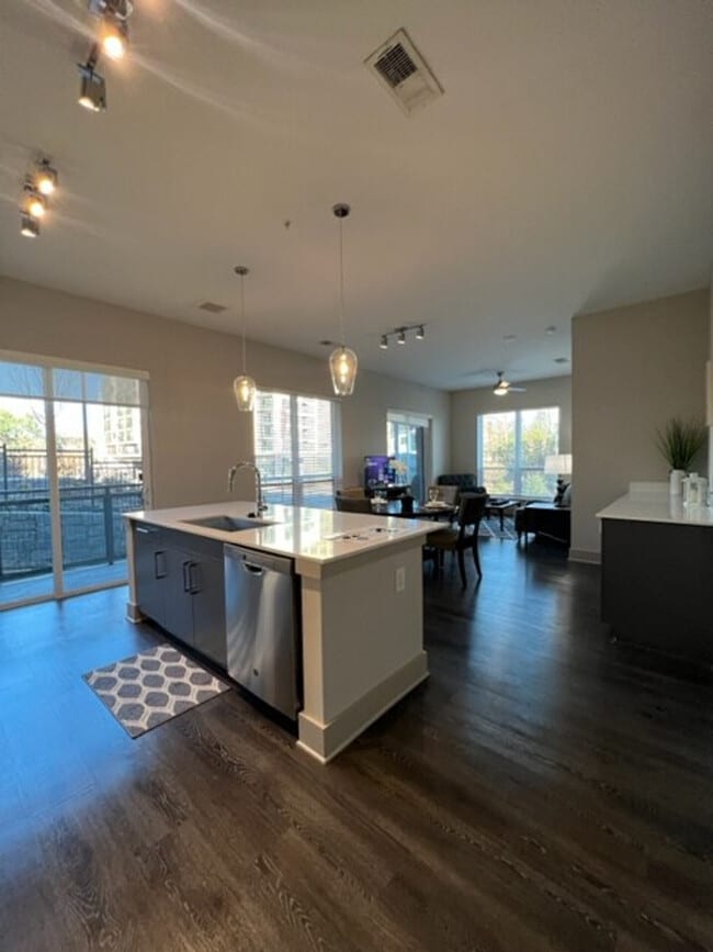 Building Photo - 3158 Stillhouse Creek Dr