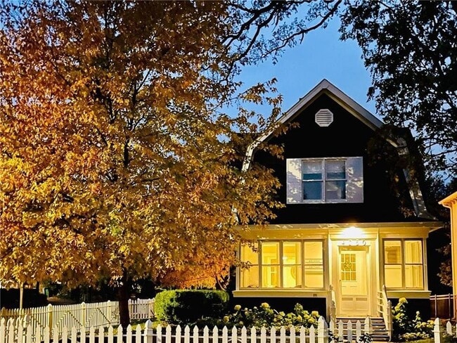 Building Photo - 4050 Upton Ave S