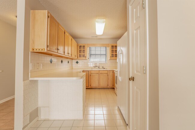 Building Photo - 112 Dusty Trail Ln