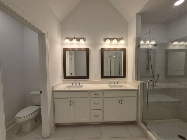 Building Photo - 5234 Riden Ct