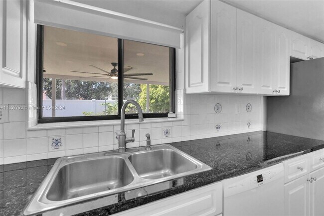 Building Photo - 13340 NW 8th Ct