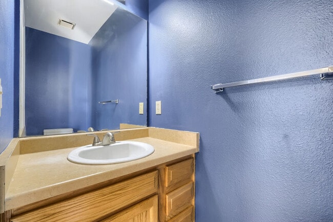 Building Photo - 7315 Woody Creek Dr