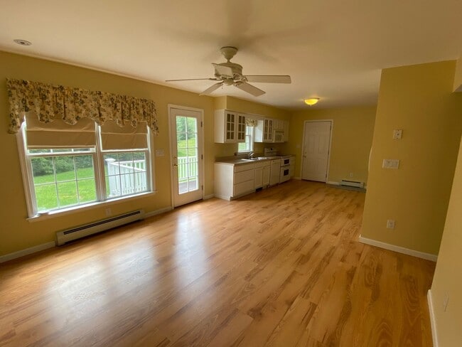 Building Photo - Coming Soon! Charming 3-Bedroom Home with ...