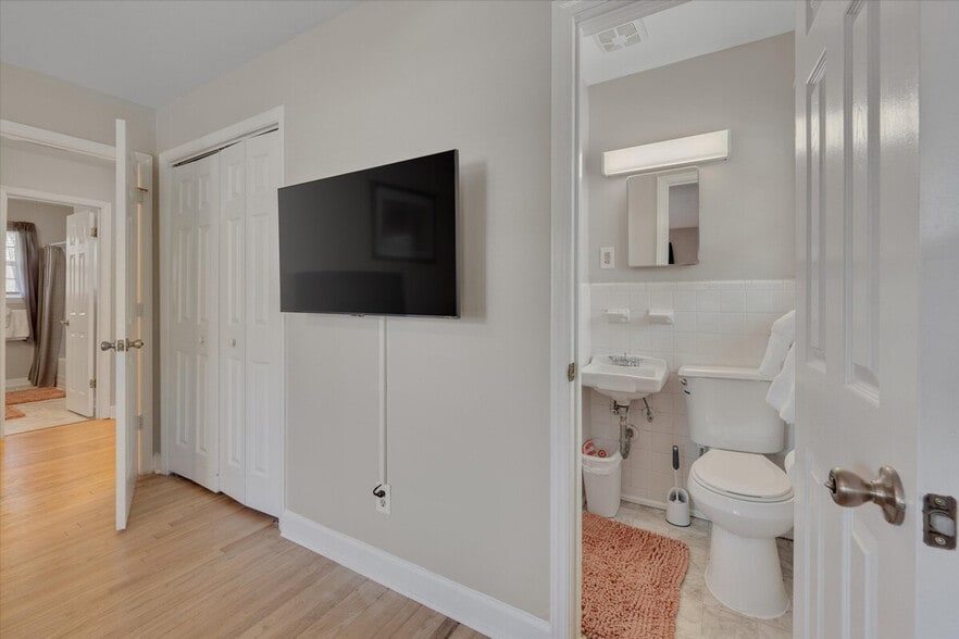 Building Photo - 4219 Neal Rd