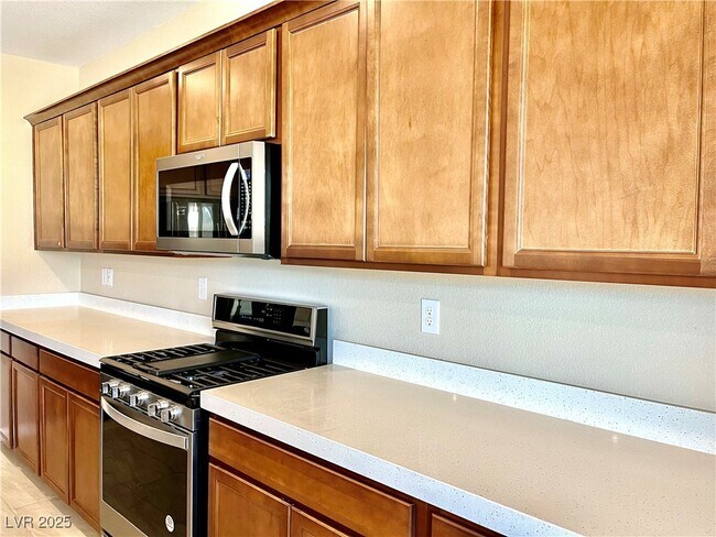 Building Photo - 8819 Burray St