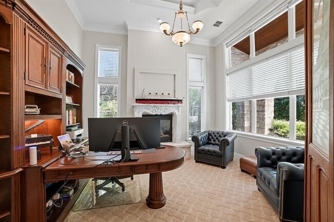 Building Photo - 500 Konstanty Cir