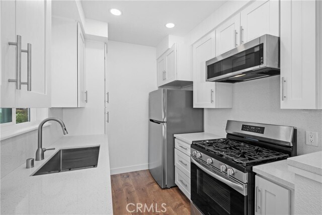 Building Photo - 34032 La Serena Dr